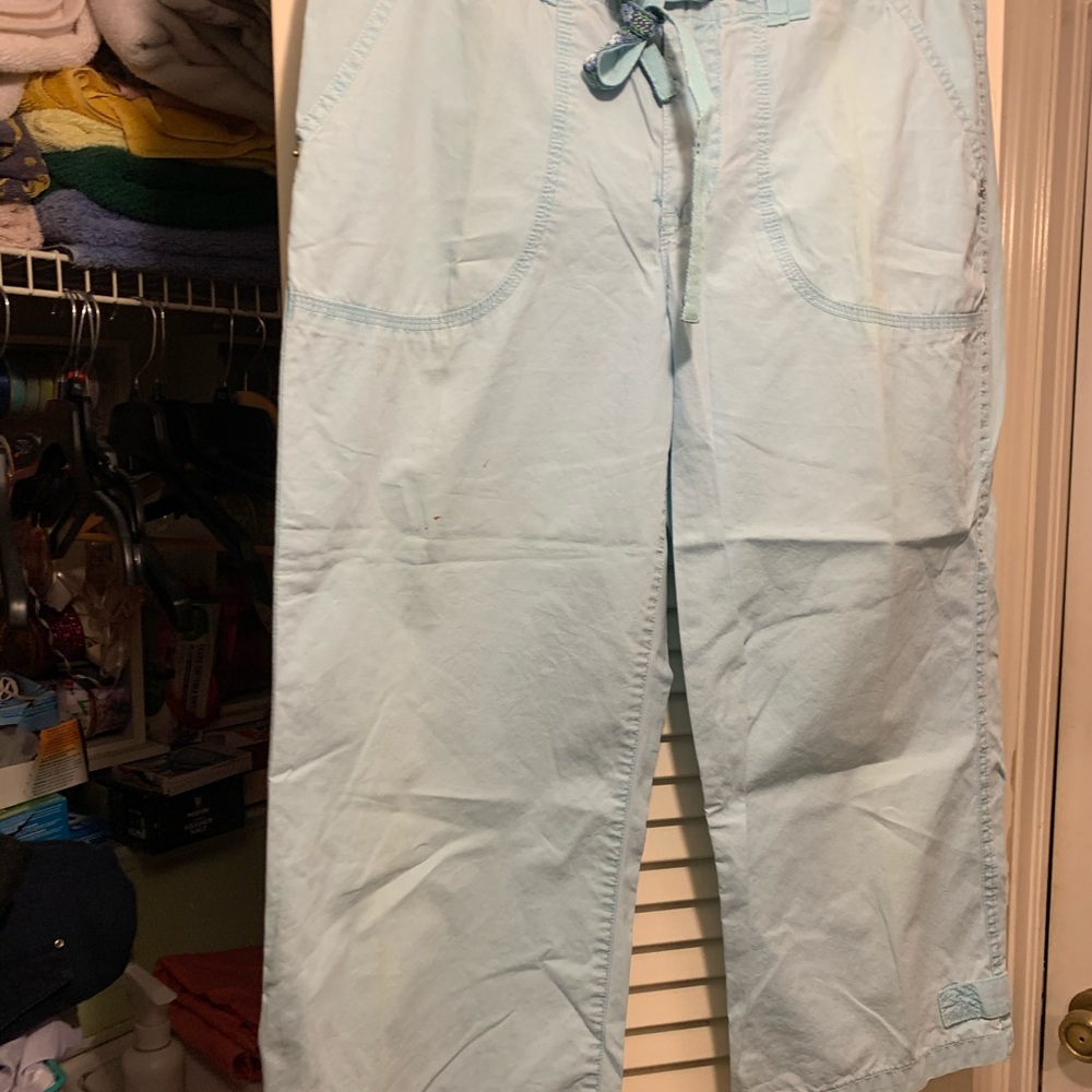 Capris - Picture 2 of 7